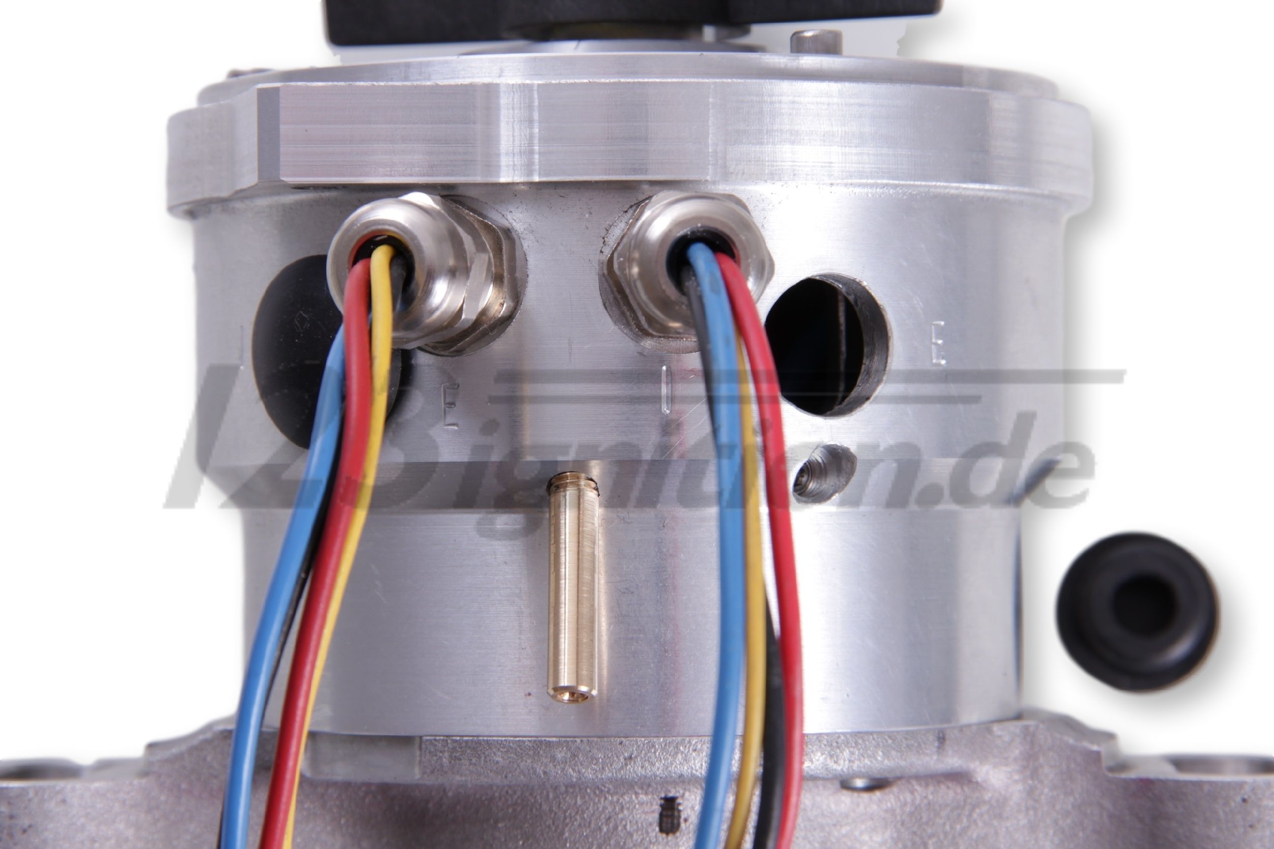 123\TUNE USB Doppelzündverteiler für Toyota Corolla Celica Carina MR2 4A-GE Motor, Nahaufnahme der Kabelausgänge und Unterdruckanschlusses