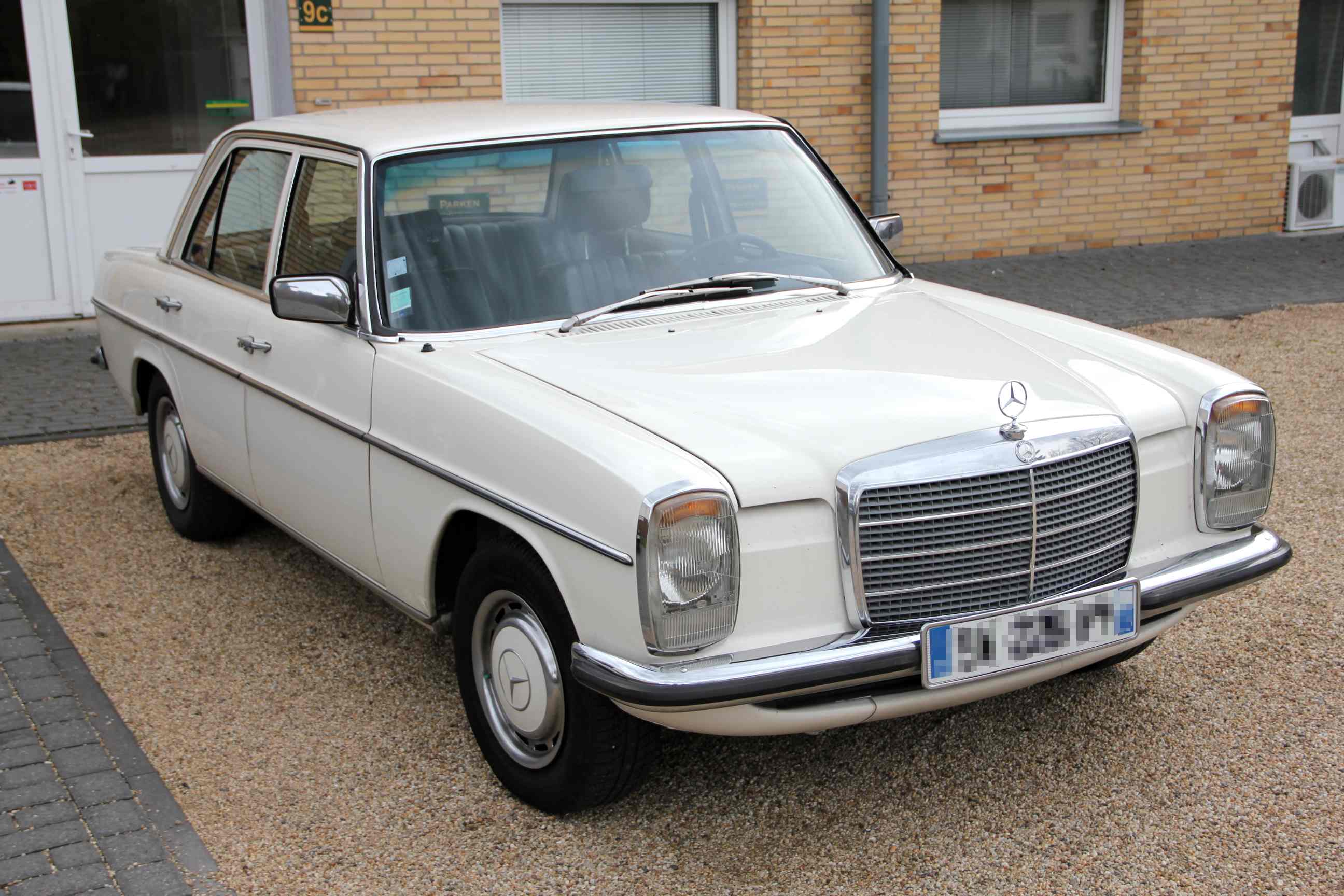 123\\ignition | Mercedes-Benz W115 230.4 '/8' 1974 | Online-shop